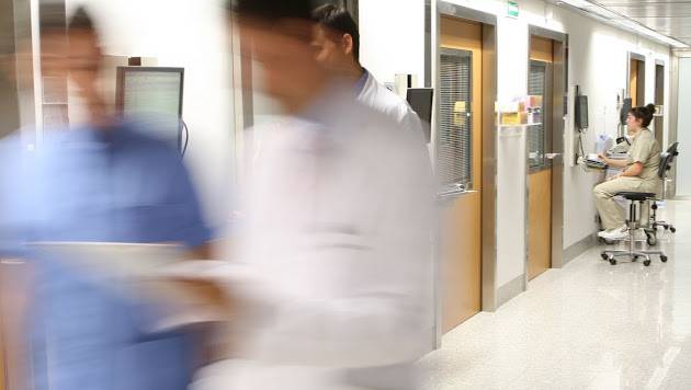 mooc enseñanza médica <p>Siguiendo el curso se adquirirá un conocimiento general de los principios de educación médica. También se conocerán los pasos que debe seguir un profesor para la docencia en consulta y hospital.</p> <p> </p>