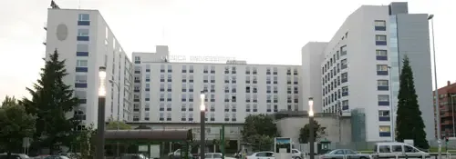 Imagen del edificio principal de la Clínica Universidad de Navarra en su sede de Pamplona.