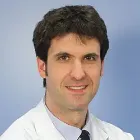 La imagen muestra al Dr. Gabriel Zozaya Larequi, especialista en Cirugía General de la Clínica Universidad de Navarra. El Dr. Zozaya es un cirujano altamente capacitado y experimentado en el diagnóstico y tratamiento quirúrgico de enfermedades, así como en la realización de cirugías de alta complejidad.Su enfoque en la atención personalizada y en el uso de técnicas quirúrgicas avanzadas lo hacen destacar en el campo de la cirugía general. Además, cuenta con una amplia trayectoria académica y ha publicado numerosos artículos científicos en revistas especializadas, lo que refleja su compromiso con la investigación y la innovación en el campo de la cirugía.En la Clínica Universidad de Navarra, contamos con un equipo de especialistas en cirugía general y tecnología de última generación para ofrecer una amplia variedad de opciones de tratamiento a nuestros pacientes. Nos comprometemos a proporcionar el más alto nivel de cuidado y servicio a aquellos que confían en nosotros para el manejo de su salud quirúrgica.Para obtener más información sobre nuestros servicios en cirugía general, no dude en ponerse en contacto con nosotros.